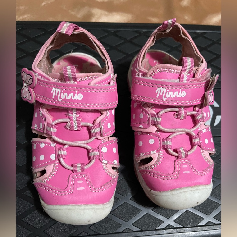 Minnie Pink Kids Sandals with Butterfly Accent and light blue
